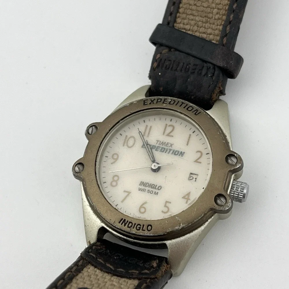 Vtg Timex Expedition‎ Watch Women Indiglo 32mm Gold Tone Leather- New Battery